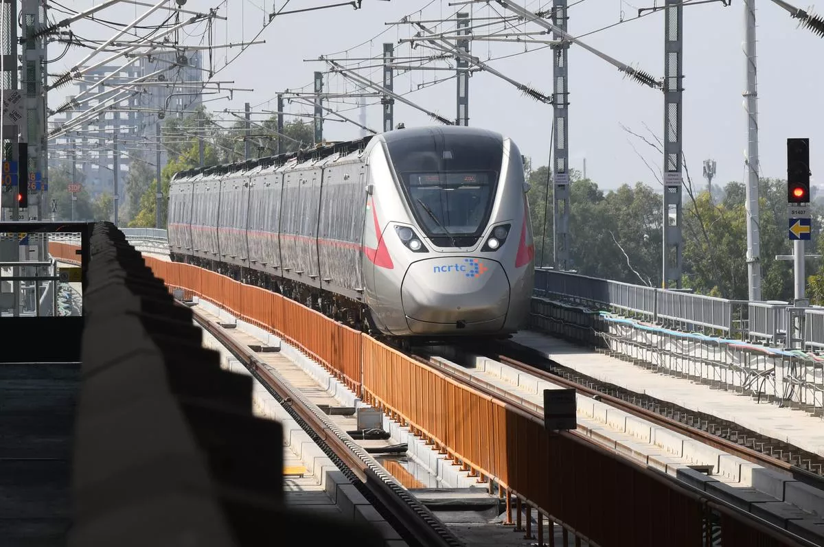 मेट्रो फेज-2 के लिए RRTS मॉडल पर विचार