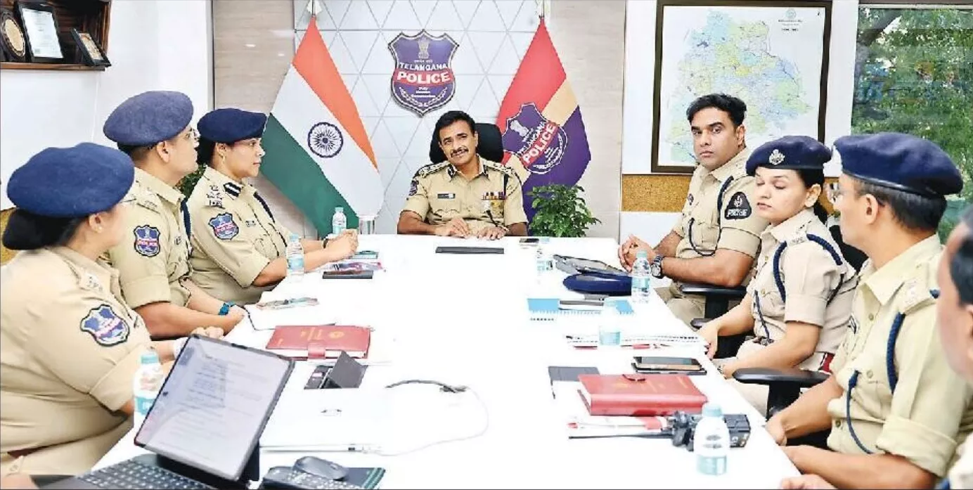 हैदराबाद: ट्रैफिक पुलिस को जनता न परेशान करने के निर्देश