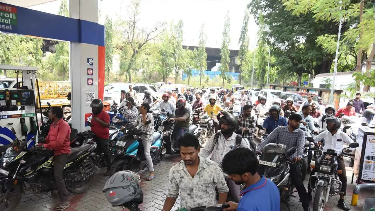 पेट्रोल स्टोरेज में लापरवाही से बढ़ा खतरा