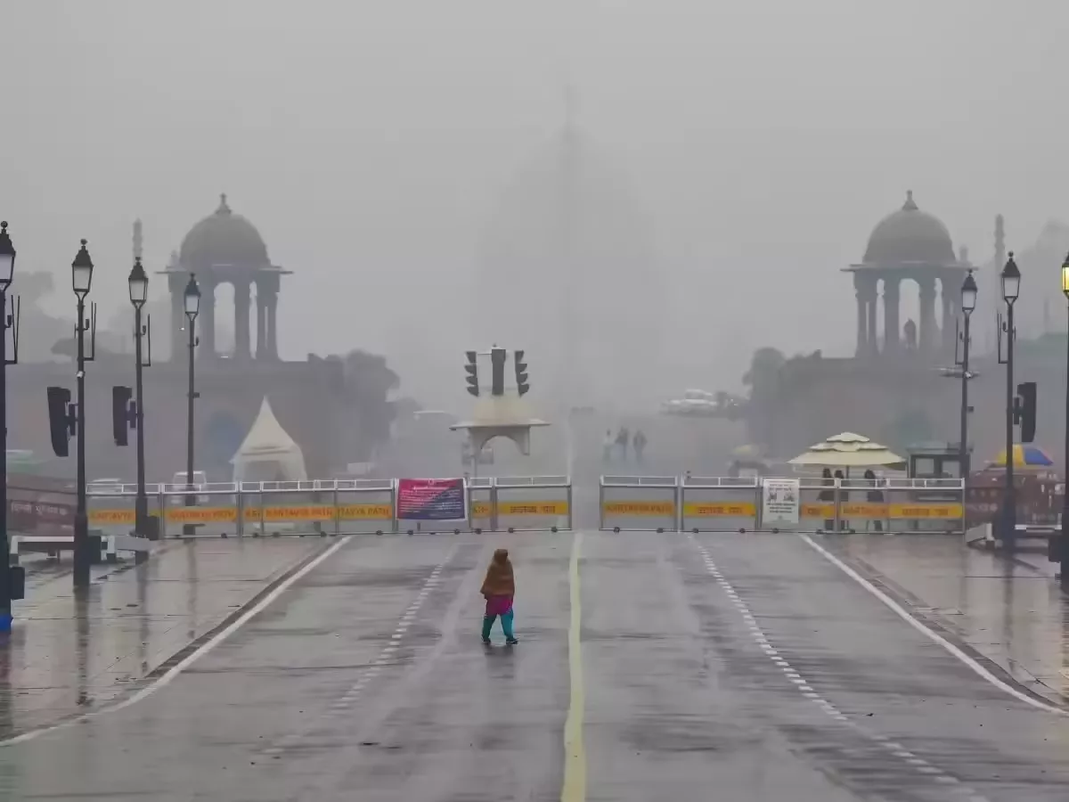 दिल्ली में ऑरेंज अलर्ट, बारिश-ओलावृष्टि के आसार