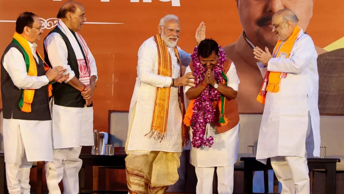 भारतीय जनता पार्टी को एक और सीट मिली, कुल संख्या अब 207 हो गई है। इस बढ़त से सियासी समीकरणों में हलचल तेज हो गई है।