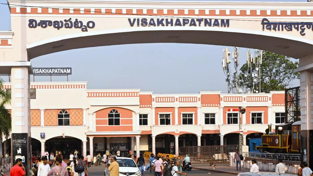 विशाखापट्टनम बना दक्षिण तटीय रेलवे जोन का केंद्र