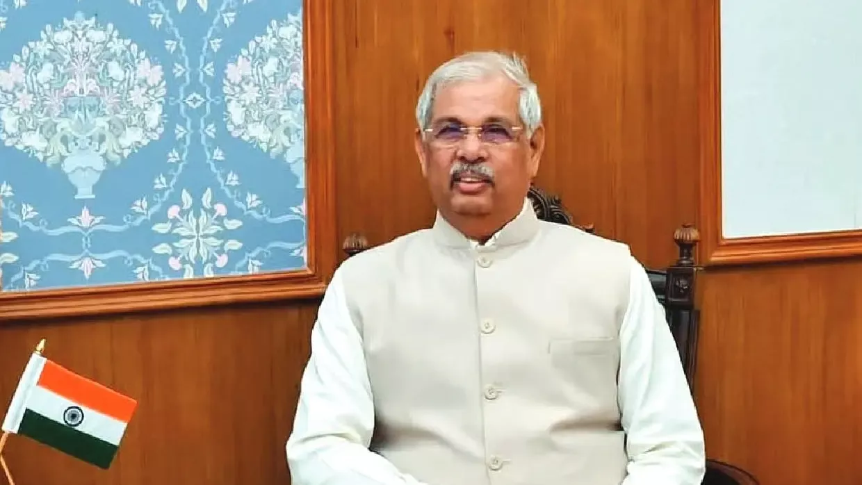 राज्यपाल ने विजय को बहुमत न होने की याद दिलाई