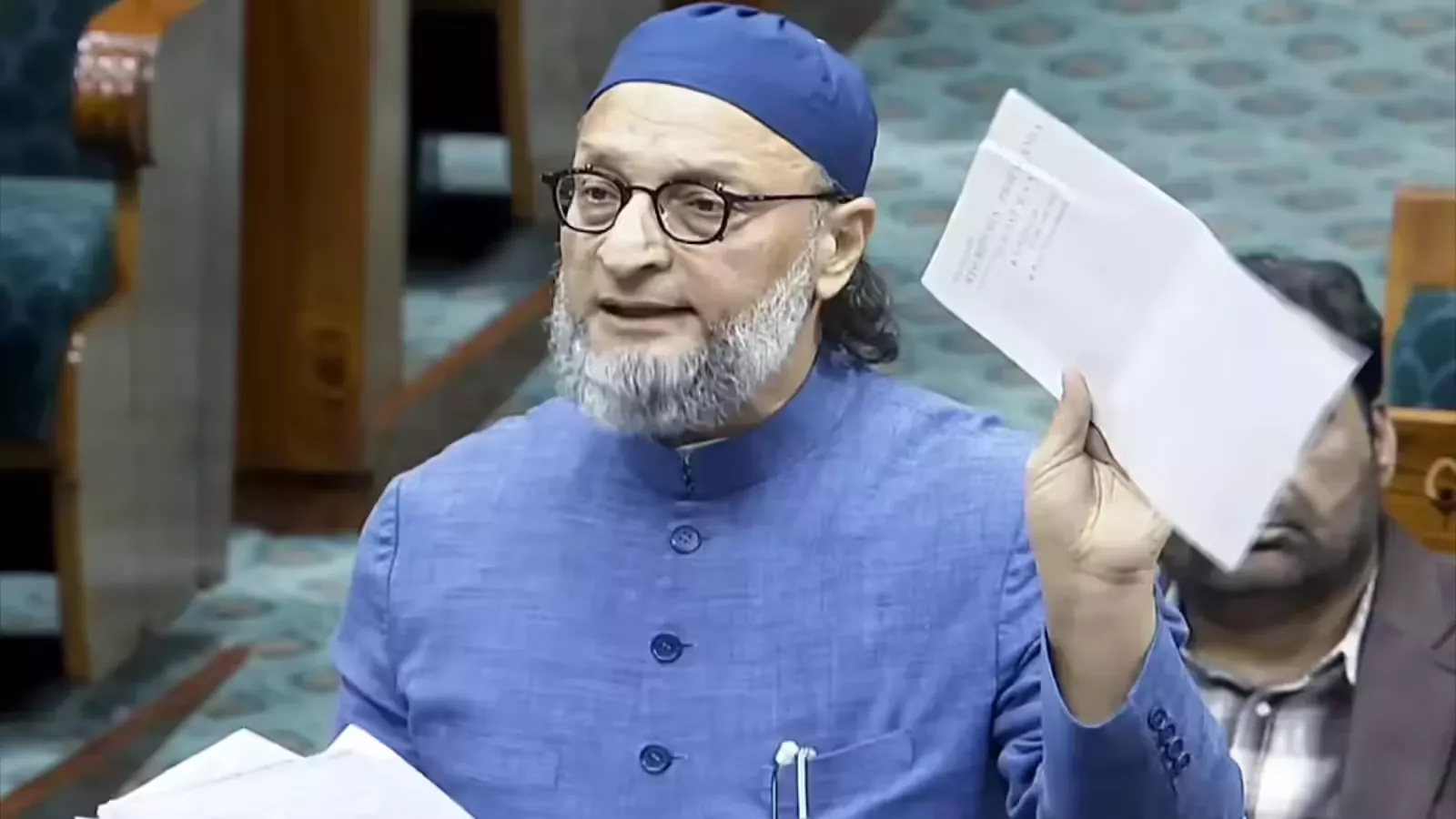 वंदे मातरम पर ओवैसी का बयान