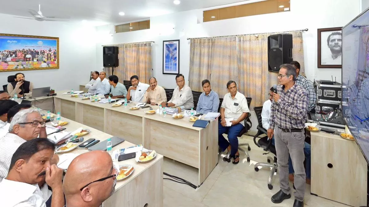 प्राणहिता-चेवेल्ला परियोजना पुनरुद्धार पर जोर