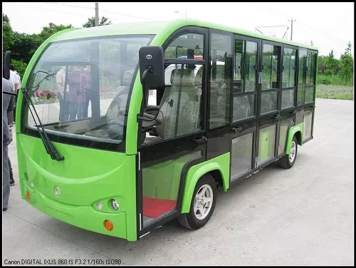 हैदराबाद में मिनी इलेक्ट्रिक बस सेवा
