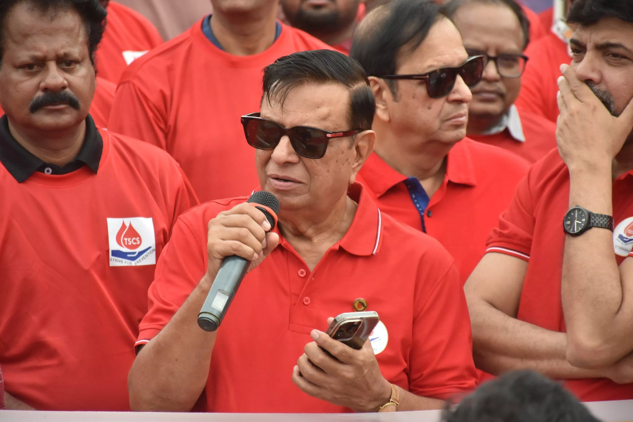 नेकलेस रोड पर थैलेसीमिया जागरूकता वॉक का दृश्य
