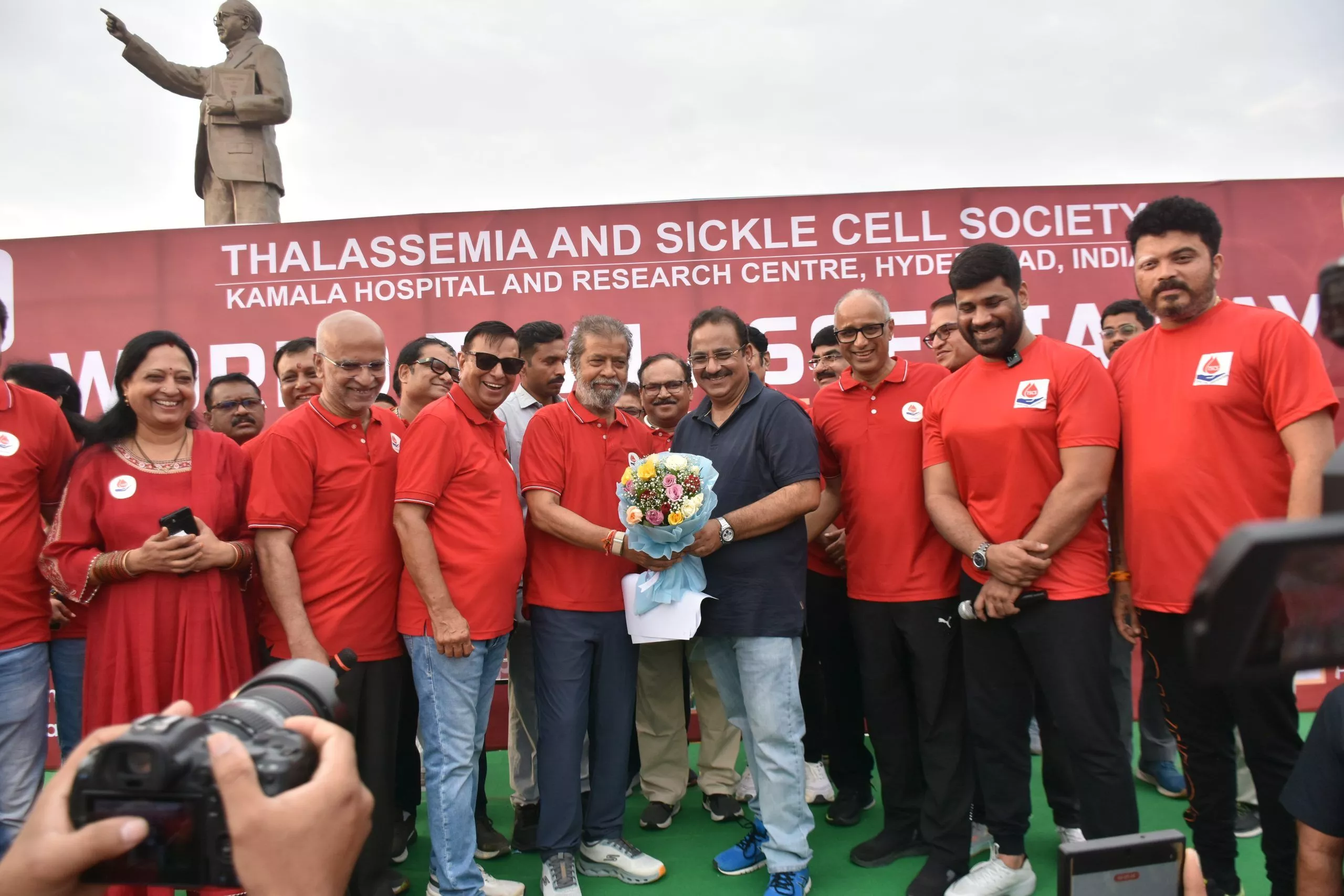 नेकलेस रोड पर थैलेसीमिया जागरूकता वॉक का दृश्य