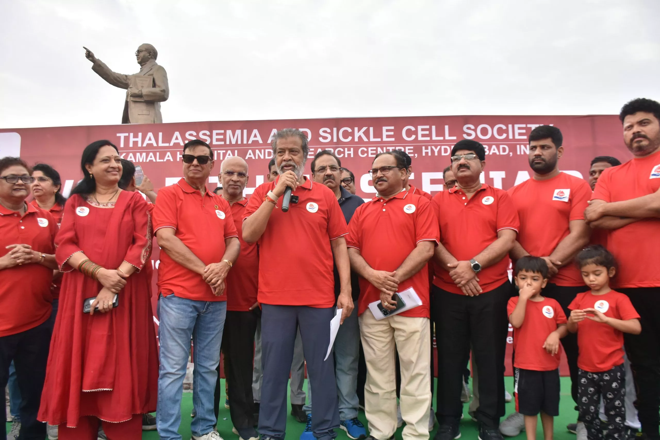 नेकलेस रोड पर थैलेसीमिया जागरूकता वॉक का दृश्य