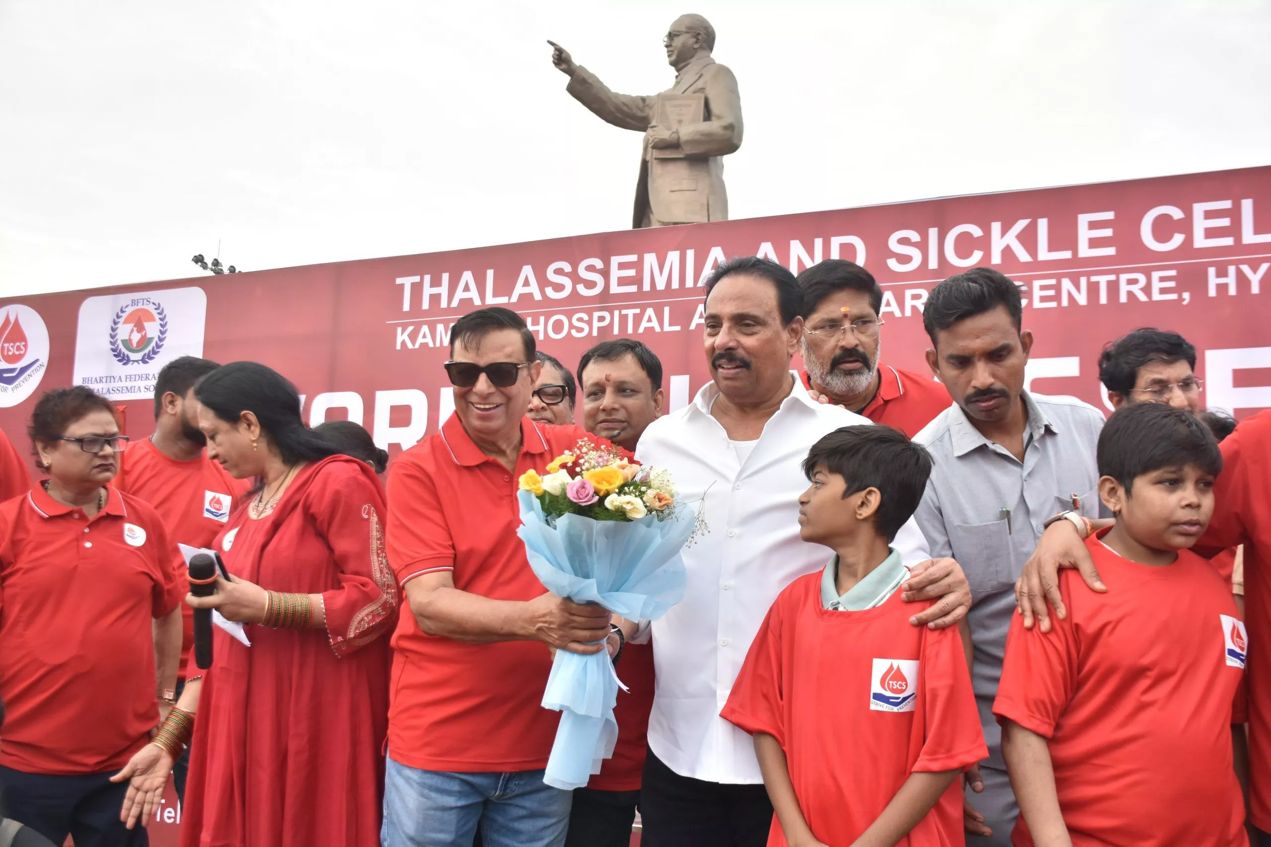 नेकलेस रोड पर थैलेसीमिया जागरूकता वॉक का दृश्य