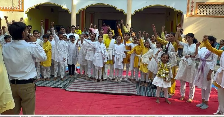 वेद गुरुकुलम् में बच्चों का प्रशिक्षण शिविर